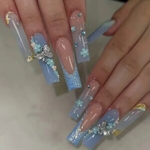 24 Pieces Rhinestone Fake press on nails